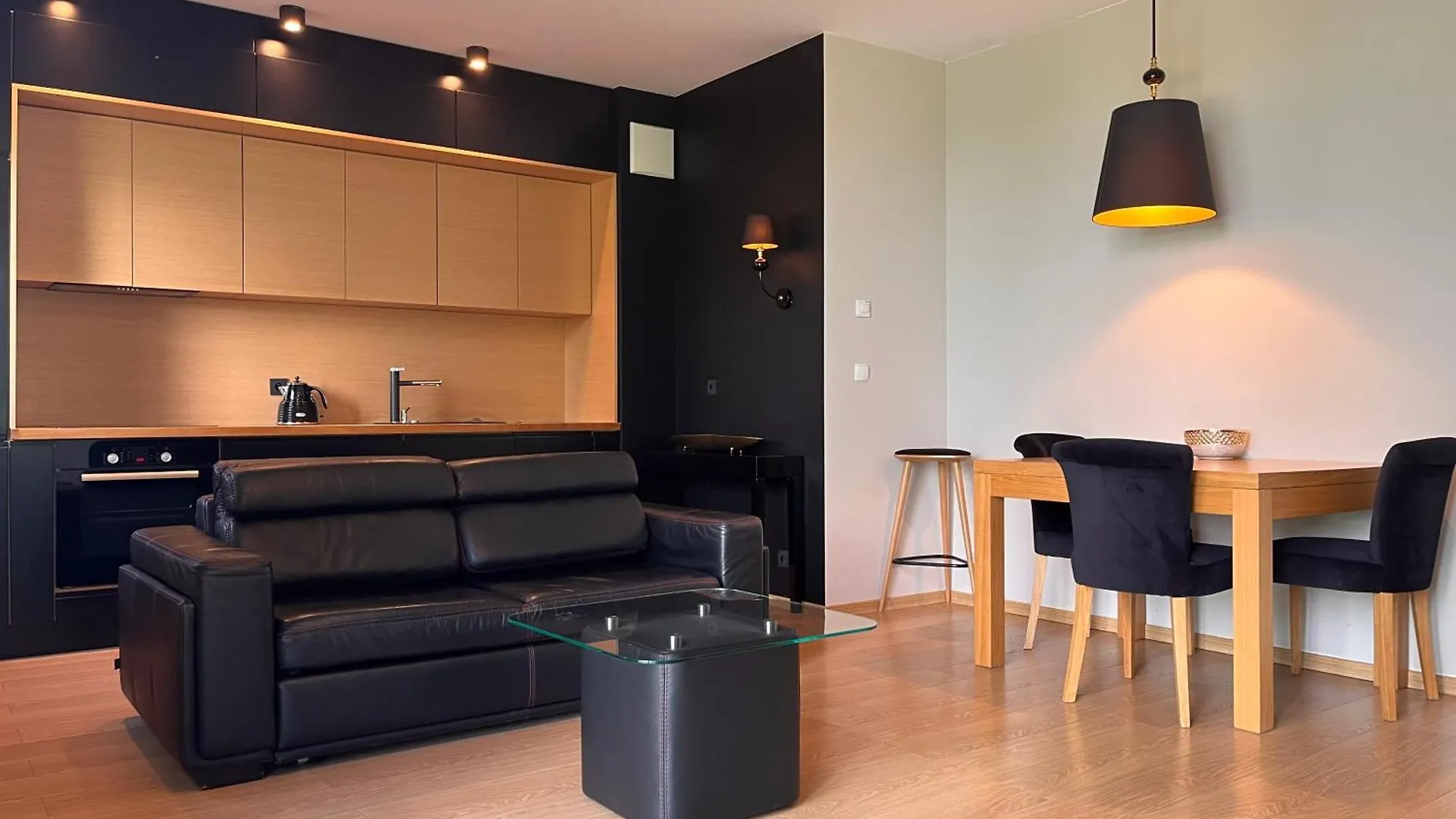 公寓式酒店 Ina Rent - Tre Mare Apartamenty 格但斯克