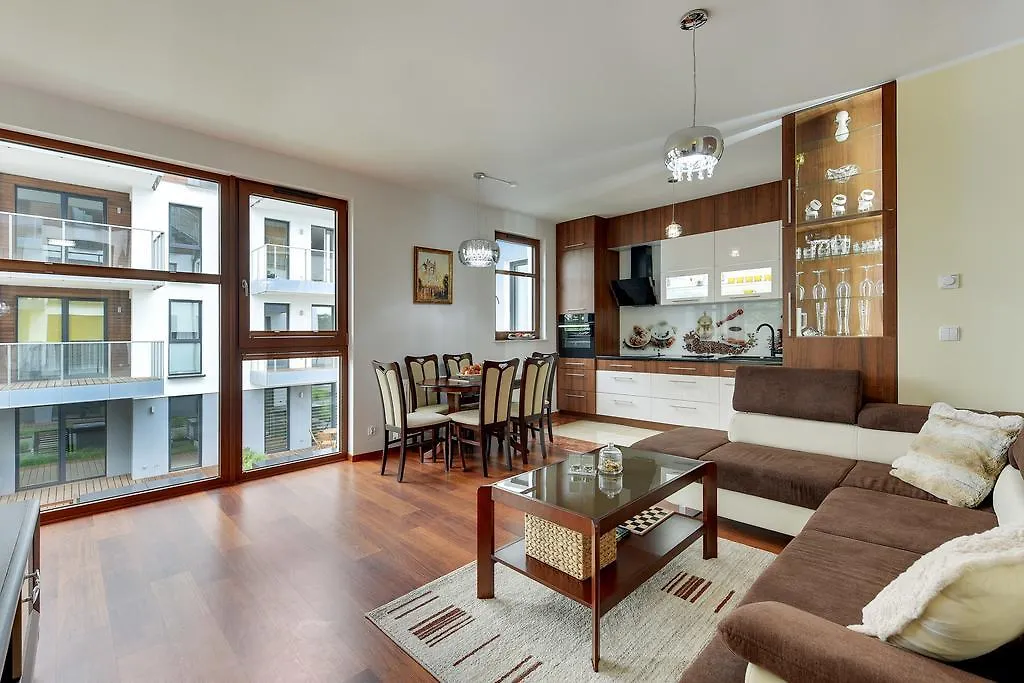 Ina Rent - Tre Mare Apartamenty 格但斯克 3*,  波兰