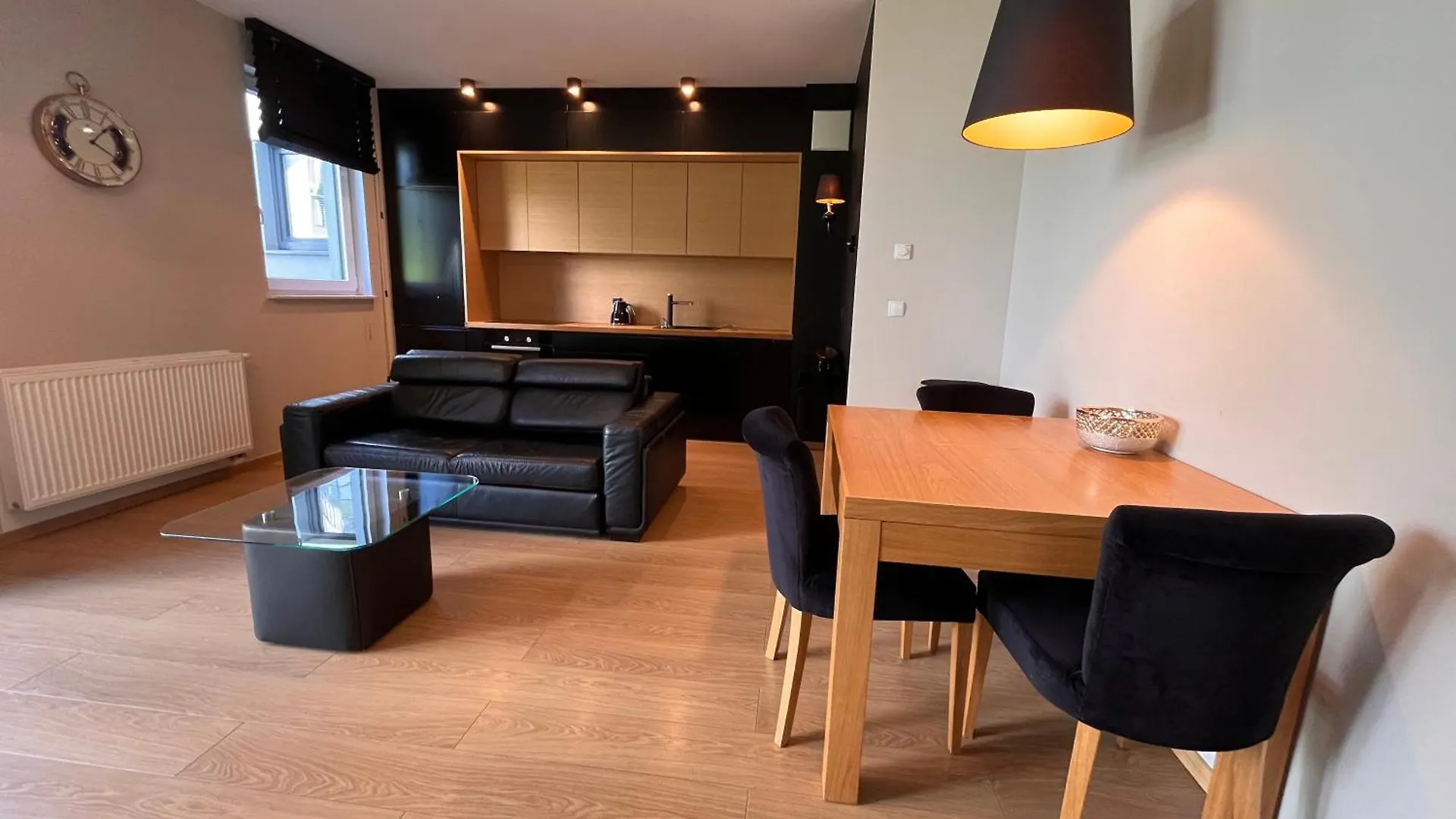 Ina Rent - Tre Mare Apartamenty 그단스크 3*,  폴란드